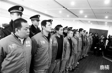 “温柔女神”的瓜:与富商纠缠4年,为导演2次流产,现遭全网厌弃