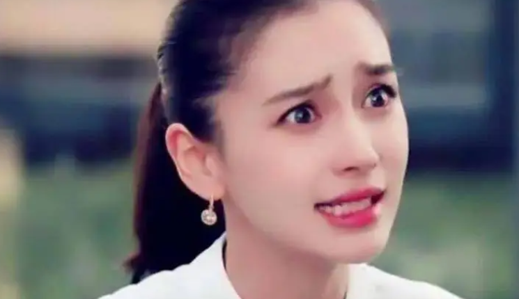 陈伟霆黄晓明接连“沦陷”，事实证明杨颖才是真正的“人间清醒”