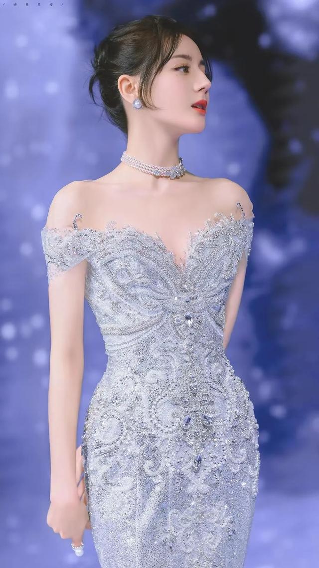 热巴黄景瑜秘婚生子?真相揭晓,评论区炸了!