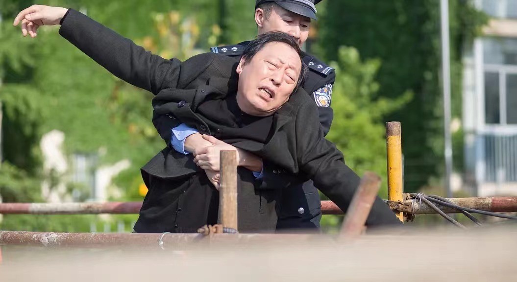 央视《凡人歌》开播,殷桃老了,女二号、女三号颜值惊艳