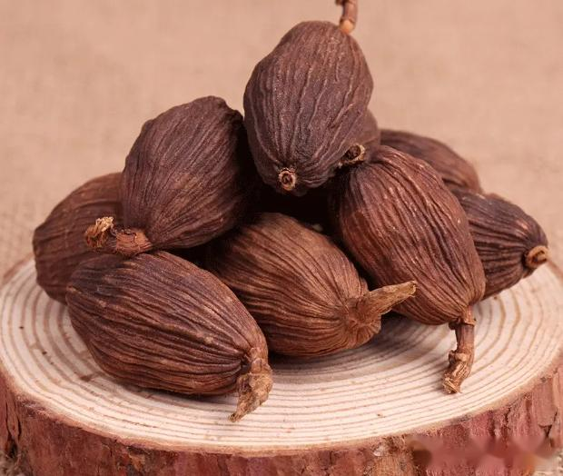 不管炖什么鸭，只要加入这5种，炖出的鸭肉软烂脱骨，还没怪味