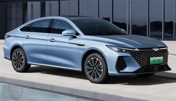 未上市就“一夜成名”！油耗1L续航1500km，这款A8L或仅售10万