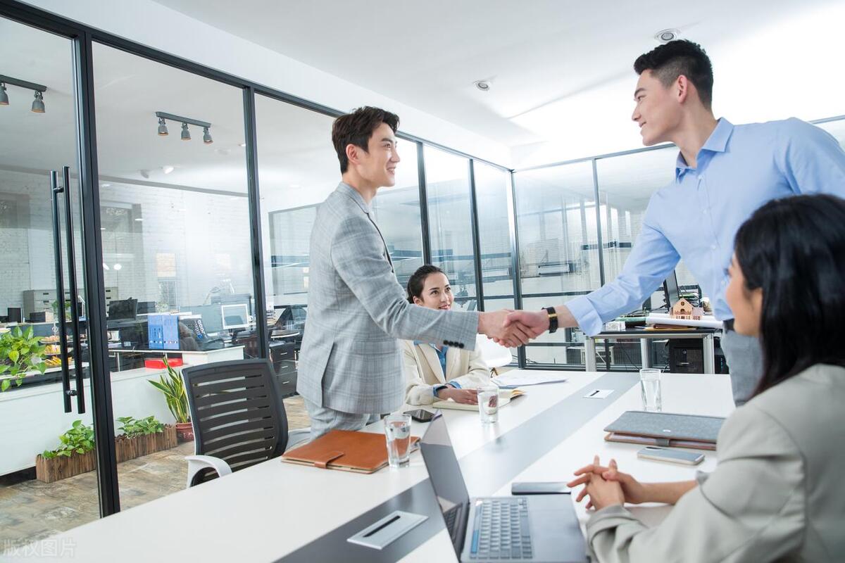 如何处理同事关系，尤其是处不来的同事