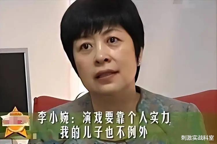 亲妈和干妈全是导演，耗时20年都能没捧红他，却在娶妻改名后爆火