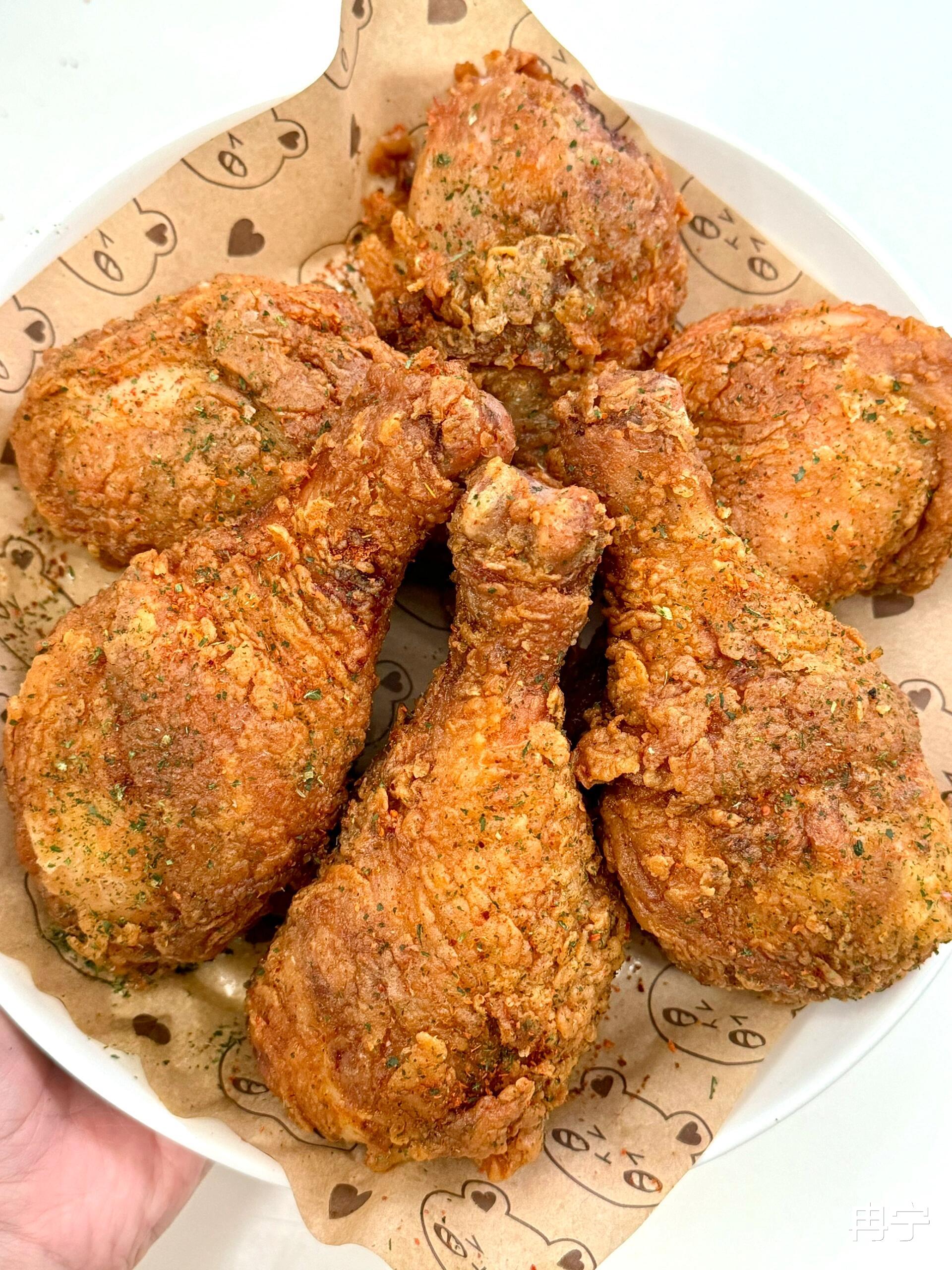 焦香酥脆的炸鸡腿