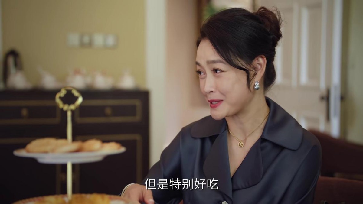 一直以为她们退圈了,后来却发现跑《承欢记》演妈了,美人迟暮啊