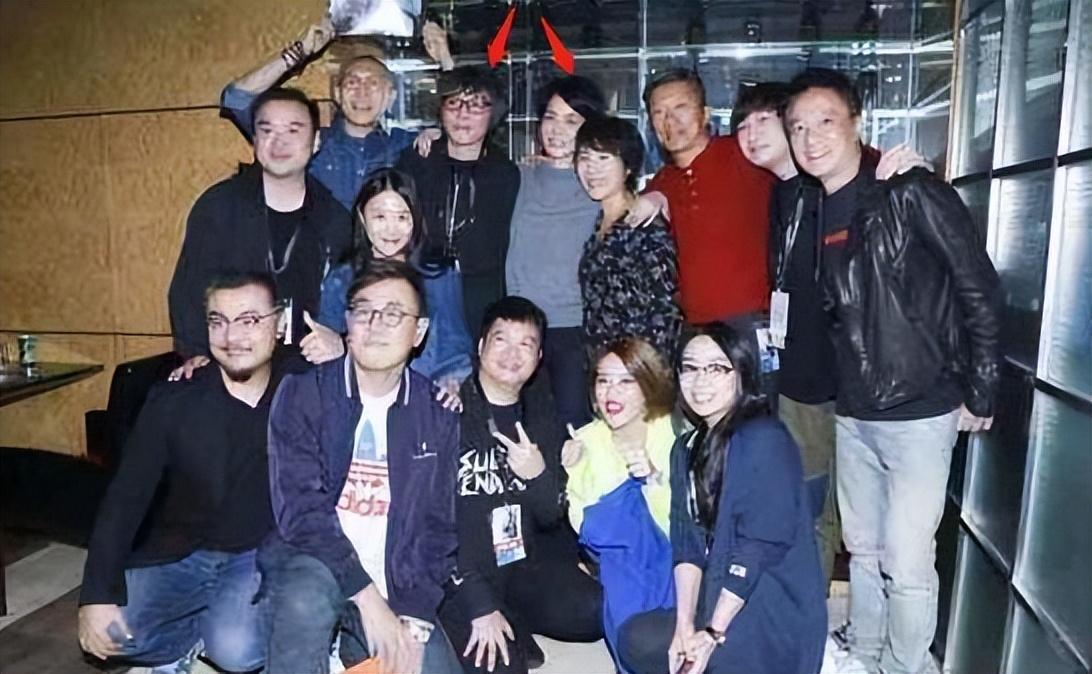 王菲与周迅的背后：竟然牵连着娱乐圈里几十个人的“风流史”