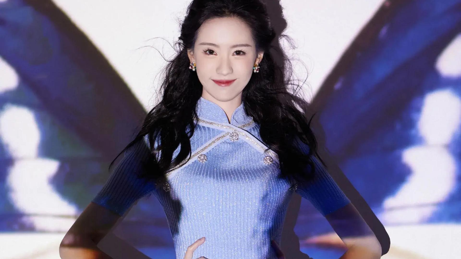 陈都灵 极品一字带 玉足