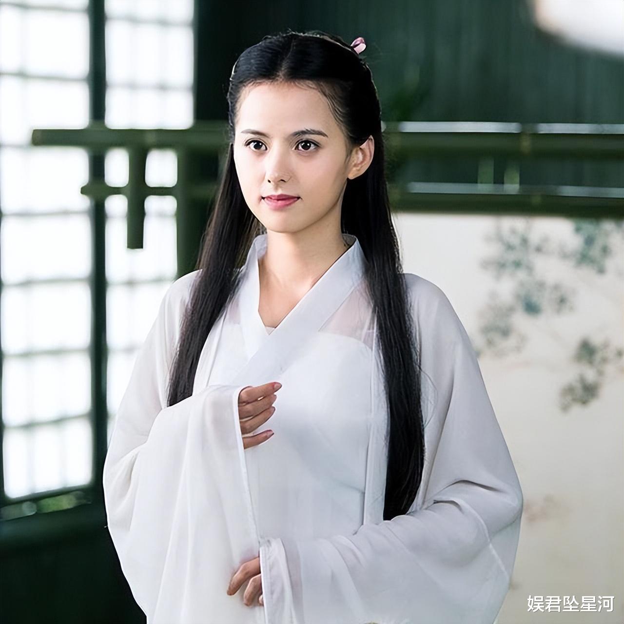 《颜心记》她异族少女装扮艳压宋轶，靠拍小龙女写真成网红出道，撞脸李若彤