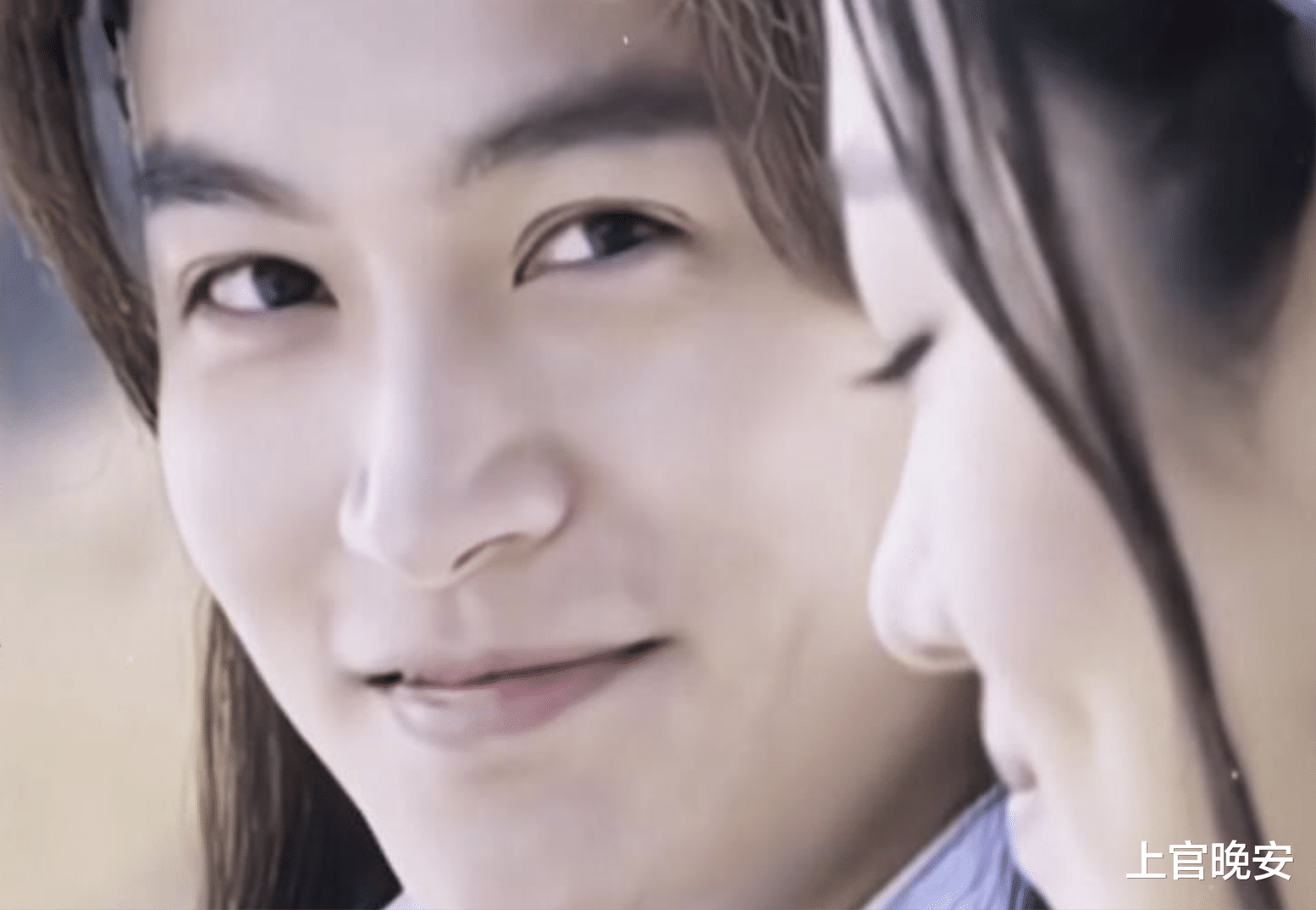 “天生桃花眼”的男星只服这6位，眉目传情自带苏感，看狗都深情