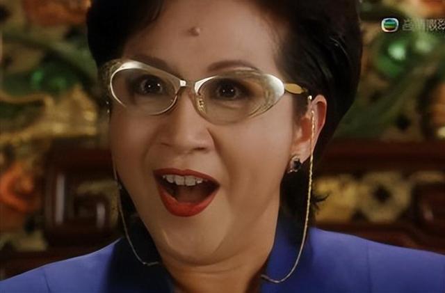 薛家燕:一路好好走,被赶出家门险自杀,恋小17岁小鲜肉现状如何