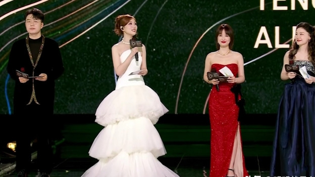 直播晚会主持零差评，吴昕海涛早该独当一面了