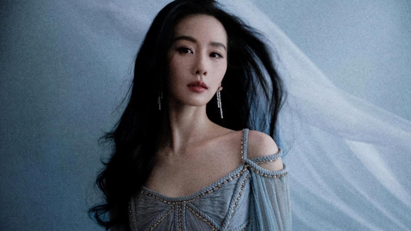 这3位女星心口不一活该被嘲，明明很想红，却非要装“人淡如菊”