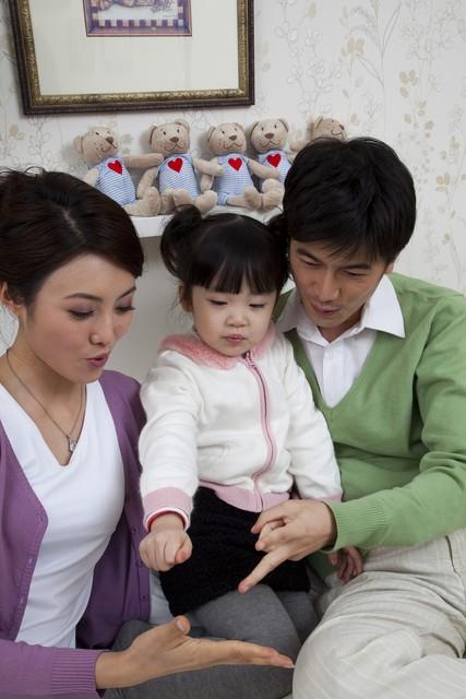 冰箱锁卧室，咱俩都上班，我妈吃啥？妻子：去AA制里找答案