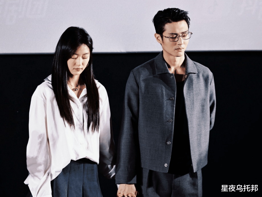 知名95花恋情被爆，男友神似王鹤棣？