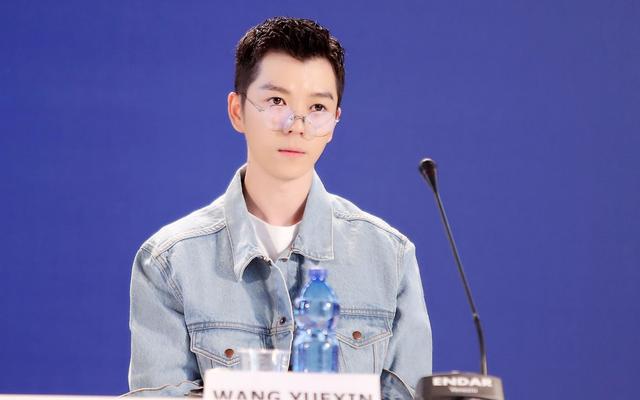 娱乐圈英年早婚离异的六位男明星,玫瑰虽二手,香气仍四溢!