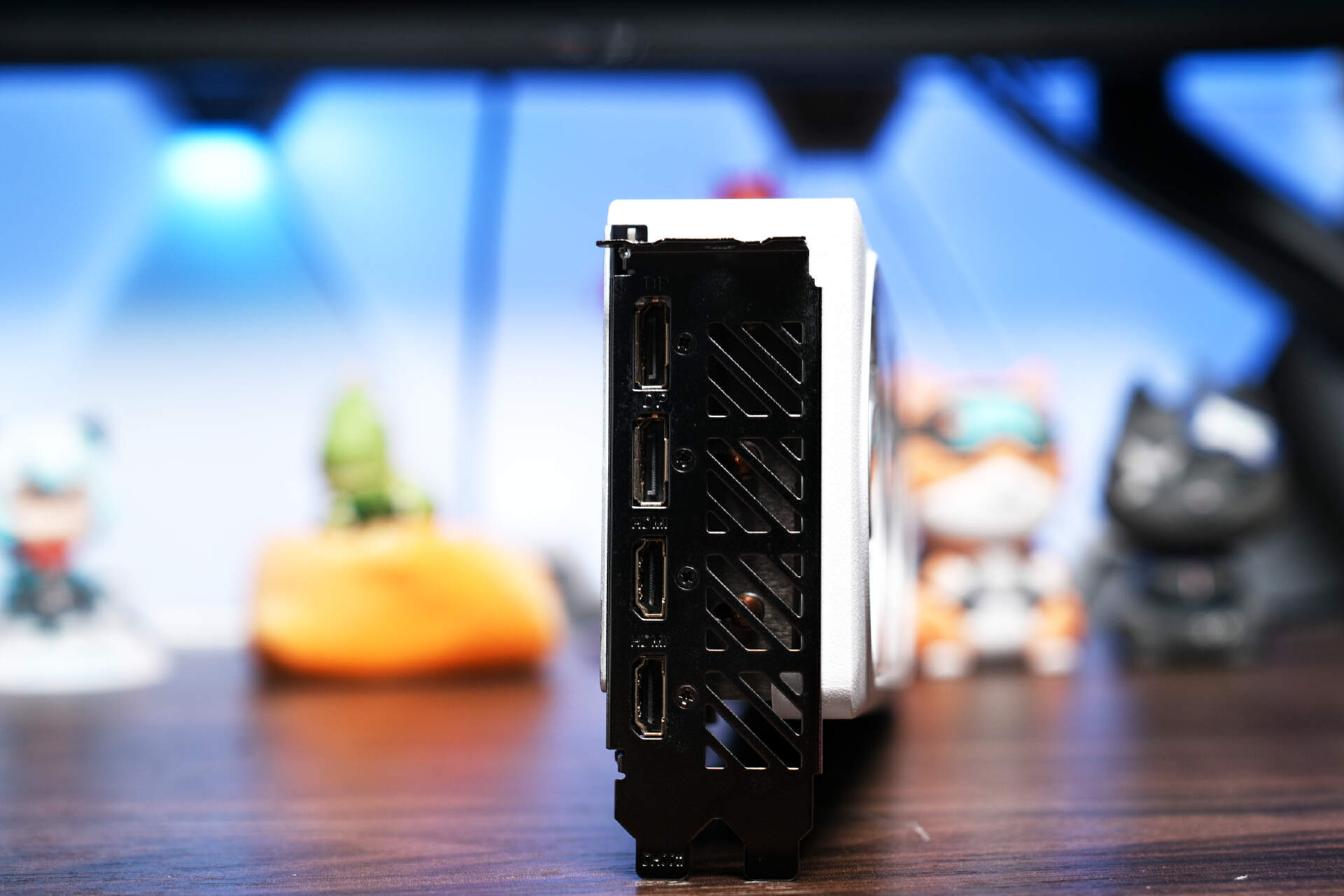 更有性价比,12700KF+技嘉雕妹B760M+4060ti雪鹰的黑猴表现