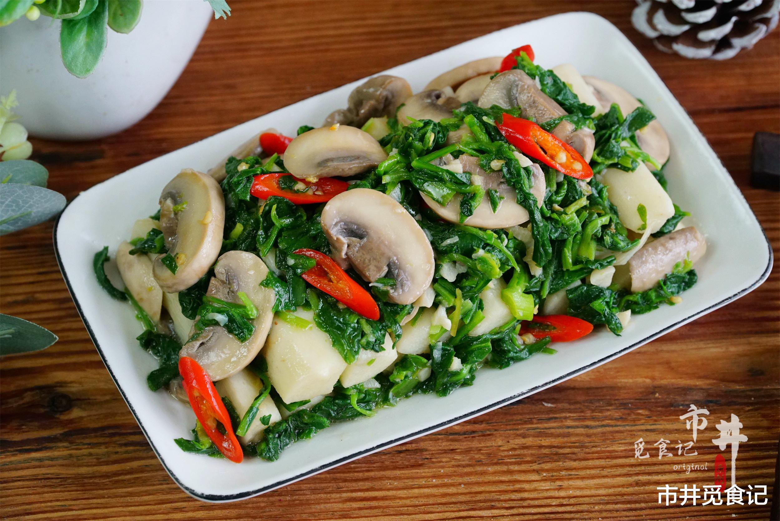 三月，韭菜白菜靠边站，这菜记得多吃几次，鲜美无比，别错过季节