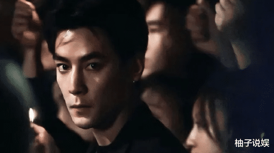 49岁吴彦祖近照曝光,一个镜头惊艳全网:不愧是神颜!