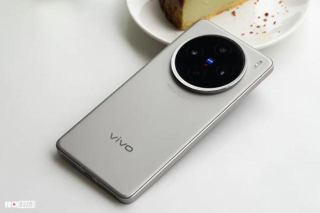 曾经买不起的顶配旗舰，现在只要2000多