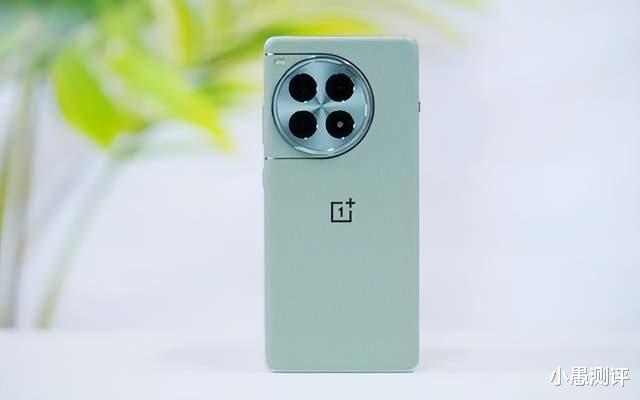 顶配24GB+1TB,发布三个月跌至2879元起,骁龙8Gen3旗舰重回低价