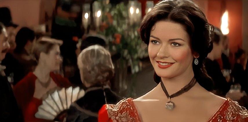 泽塔·琼斯被大25岁丈夫背叛数次,但拒不离婚,她到底图什么?