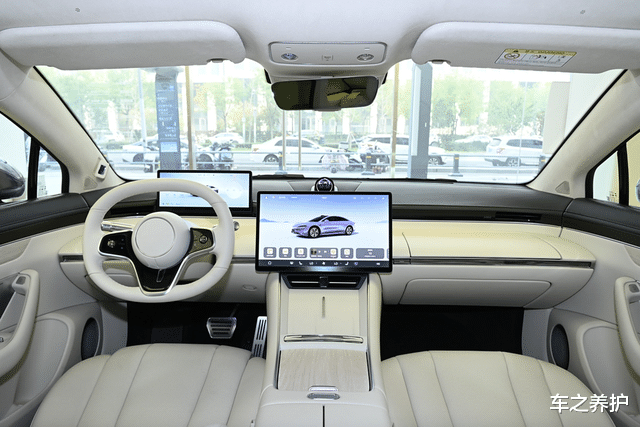 余承东放大招，智界S7只卖22万起，卷疯小米、特斯拉