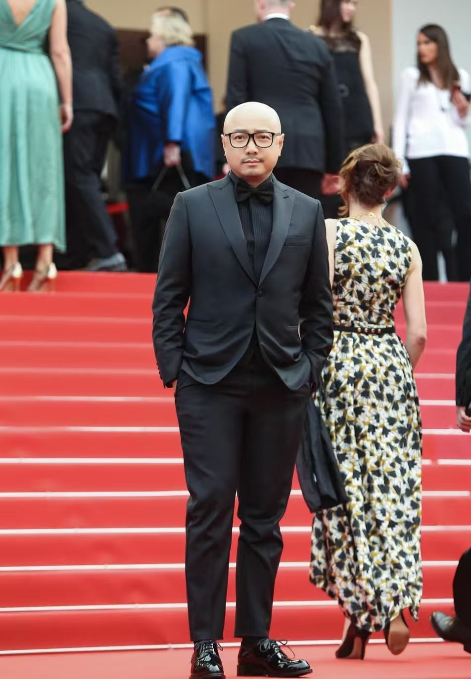 两天又是6个瓜，未婚生子、家暴出轨、道歉网暴，娱乐圈好乱！