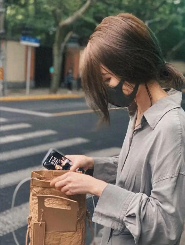 春夏最流行的4款扎发——减龄又清爽!