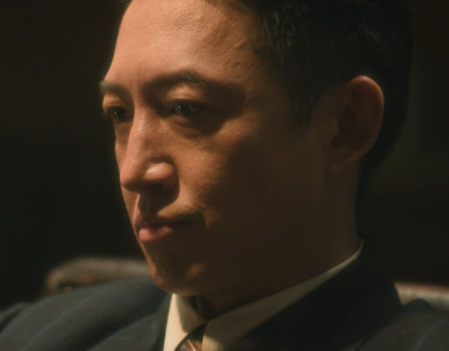 收视破2!《人民日报》表扬,央视这部谍战剧,让我想站起来鼓掌