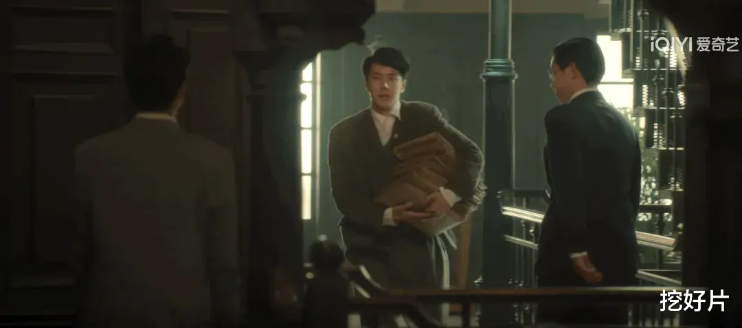 熬夜刷完6集!《追风者》收视夺魁,央八眼光挺「刁钻」