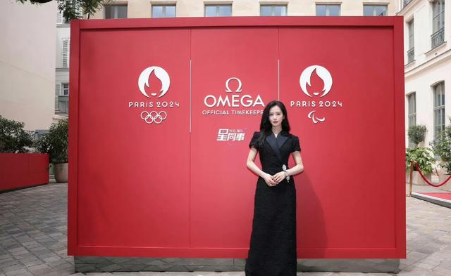 刘诗诗这趟巴黎行…解锁新高定全球首穿，优雅高贵又不失国色风采