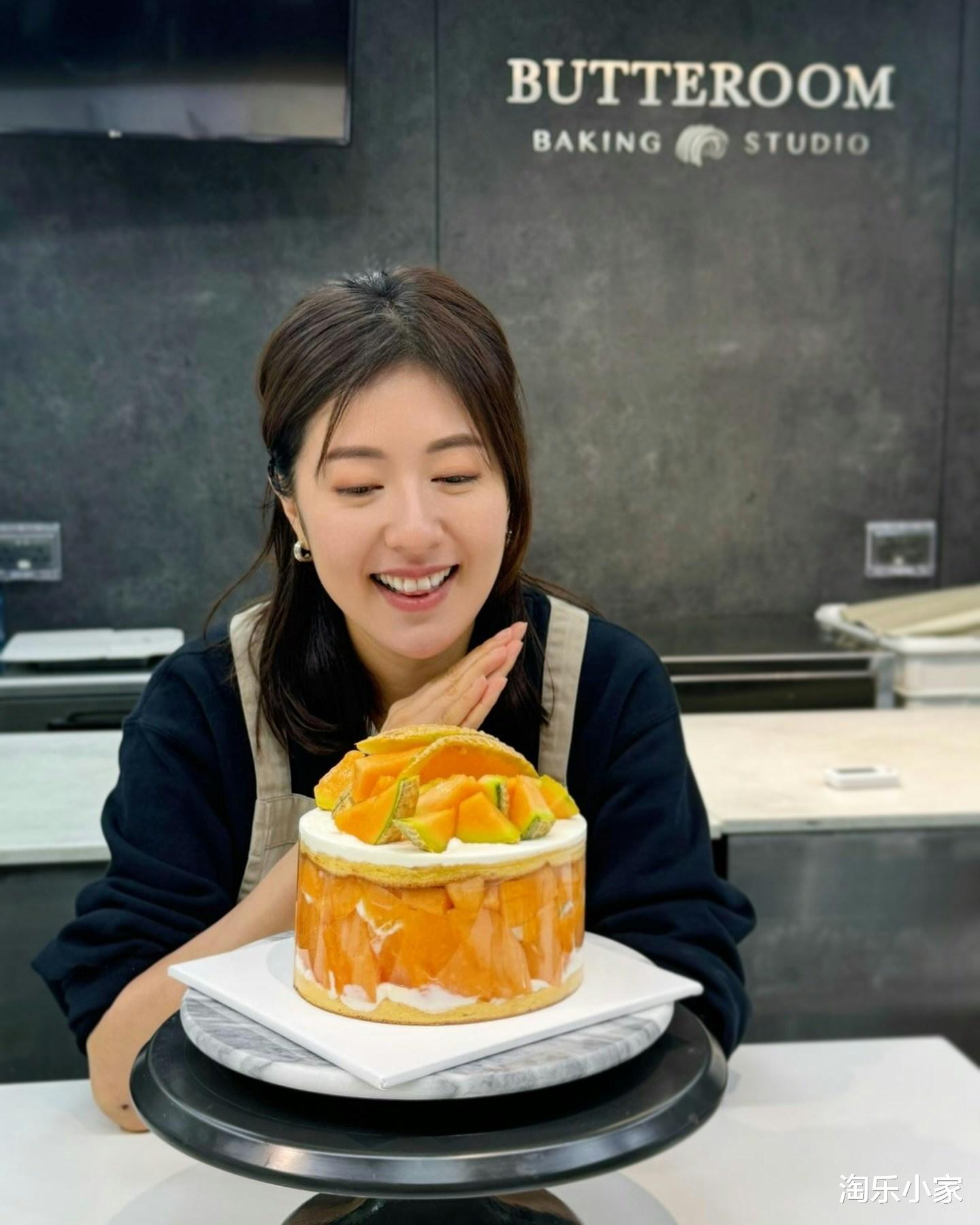 43岁视后唐诗咏离巢跨界开烘焙店,容祖儿旧爱加持:太有型啦!