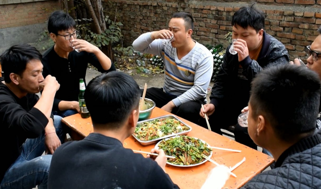 70年代最受欢迎的下酒菜，如今开始做“冷板凳”，你吃过几种？