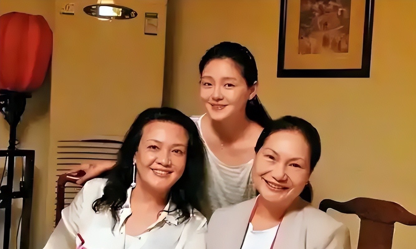 张兰身份曝光：已非中国籍，负债高达9.8亿待偿还