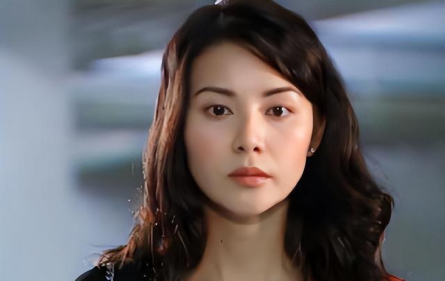 郑伊健护妻心切：但这一次，谁也救不了“亲日”的蒙嘉慧