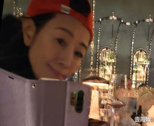 55岁袁洁莹近况曝光，淡出荧幕11年健康引担忧，网友：变化太大了