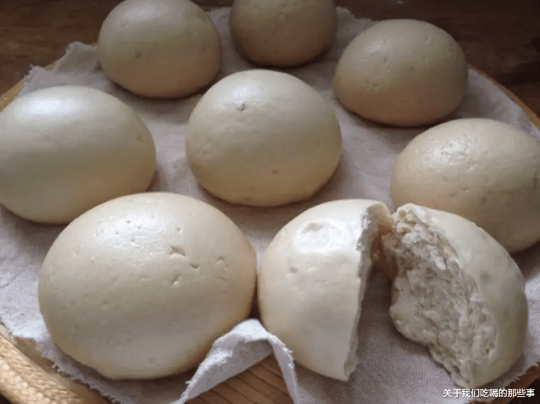 蒸馒头,只放酵母是“外行”,多加3种食材,馒头香软筋道更好吃