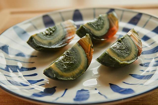 买皮蛋，挑“黄色”还是“黑色”？看完才知道，原来以前都买错了