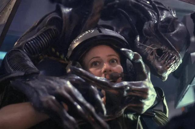 卡梅隆毁了最伟大的科幻片