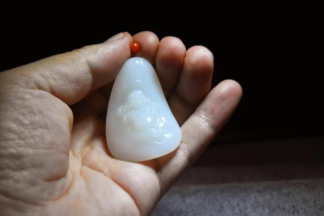 和田玉俄料，到底值不值得收藏？