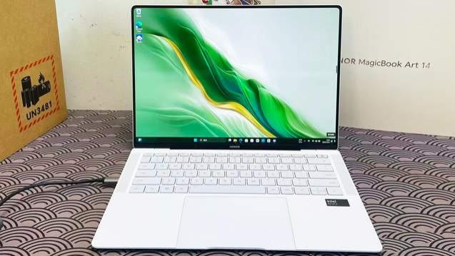 14.5英寸屏幕机身仅重1千克，这款国产笔记本电脑，颜值性能俱全