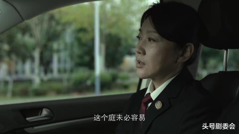 富大龙新剧《公诉人》开播，1集不够看，这才是刑侦剧该有的样子