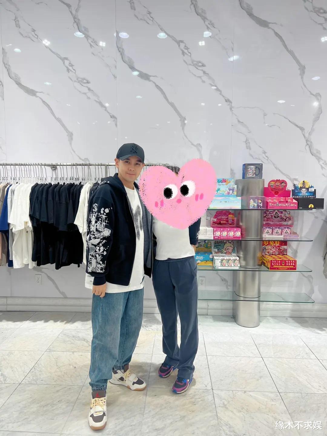 陈若仪一家5口出游，14岁Kimi又高又壮，林志颖脸色苍白仍虚弱！