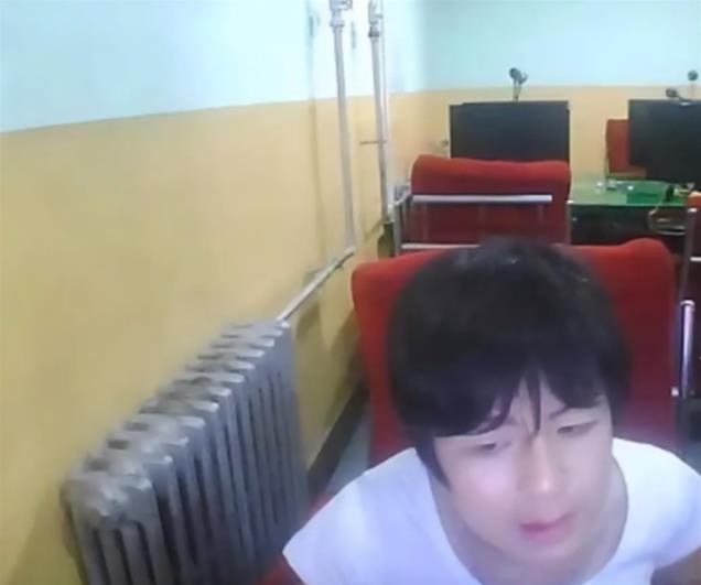 35岁雌雄同体的女性,具备男女两性器官,她该如何生存下去?