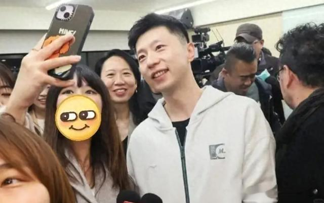 台湾粉丝喊话马龙：再打30年，龙队：哈哈，打酱油还能再打30年