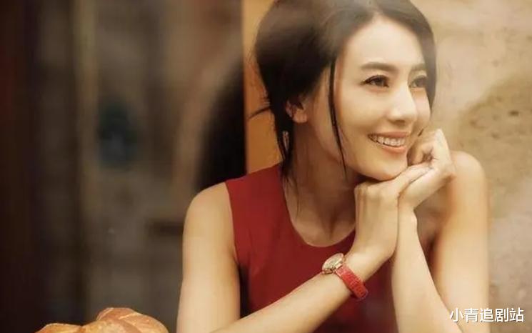 她一出现原女主就受罪,或者男主移情别恋,怪不得以前不喜欢她