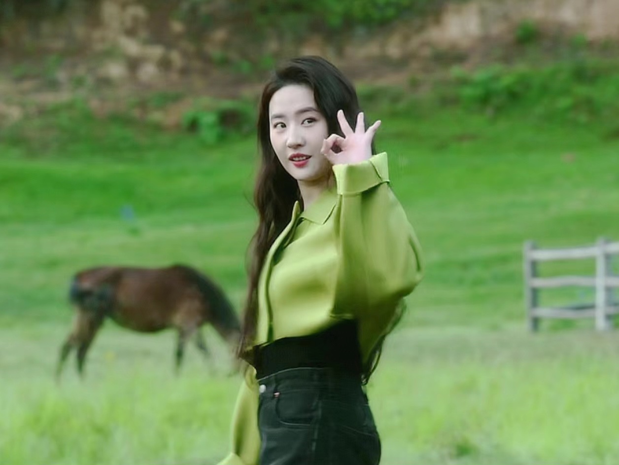 神仙姐姐刘亦菲分享保持容貌：女人的心态比外表年龄重要