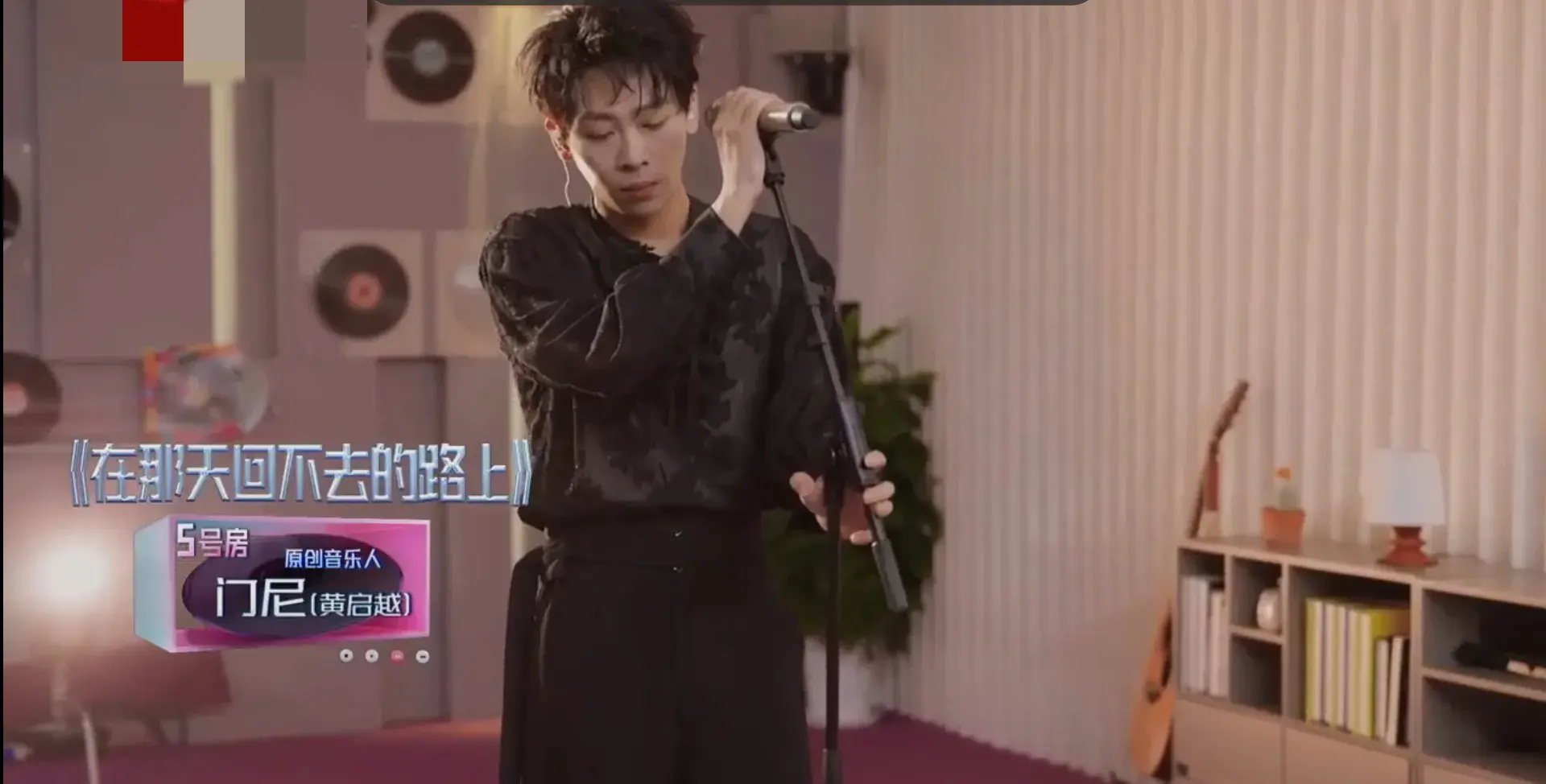 看到周深薛之谦单依纯等歌手的反应，才明白歌手选歌看重歌曲质量