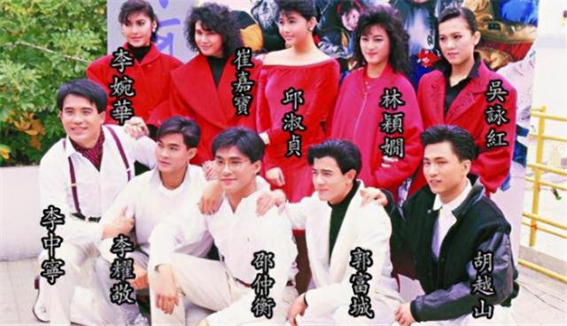 65岁香港男演员转行保安，月入15000：不跟人比，活得很好